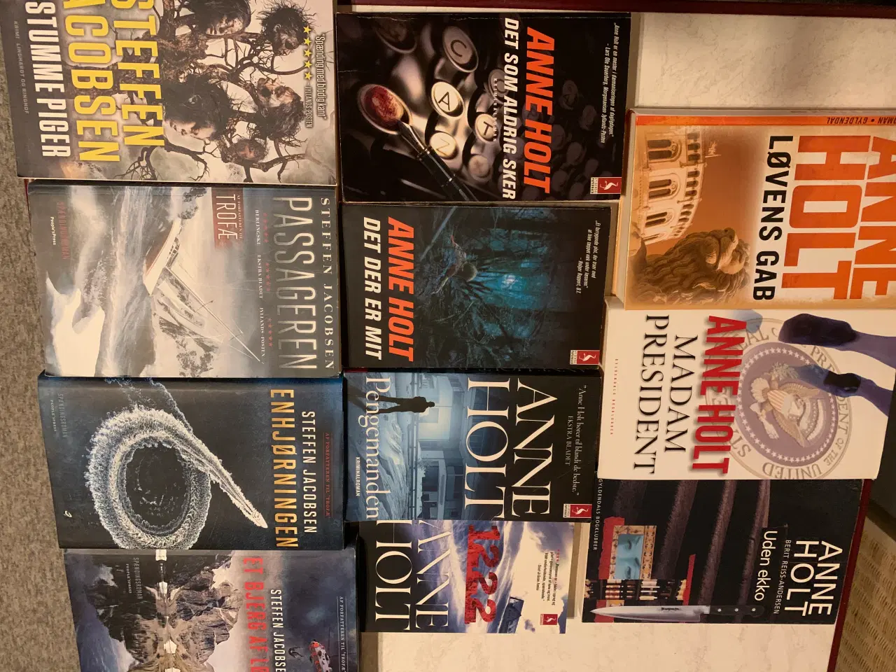 Billede 2 - Krimier. 11 stk. kr 175,-