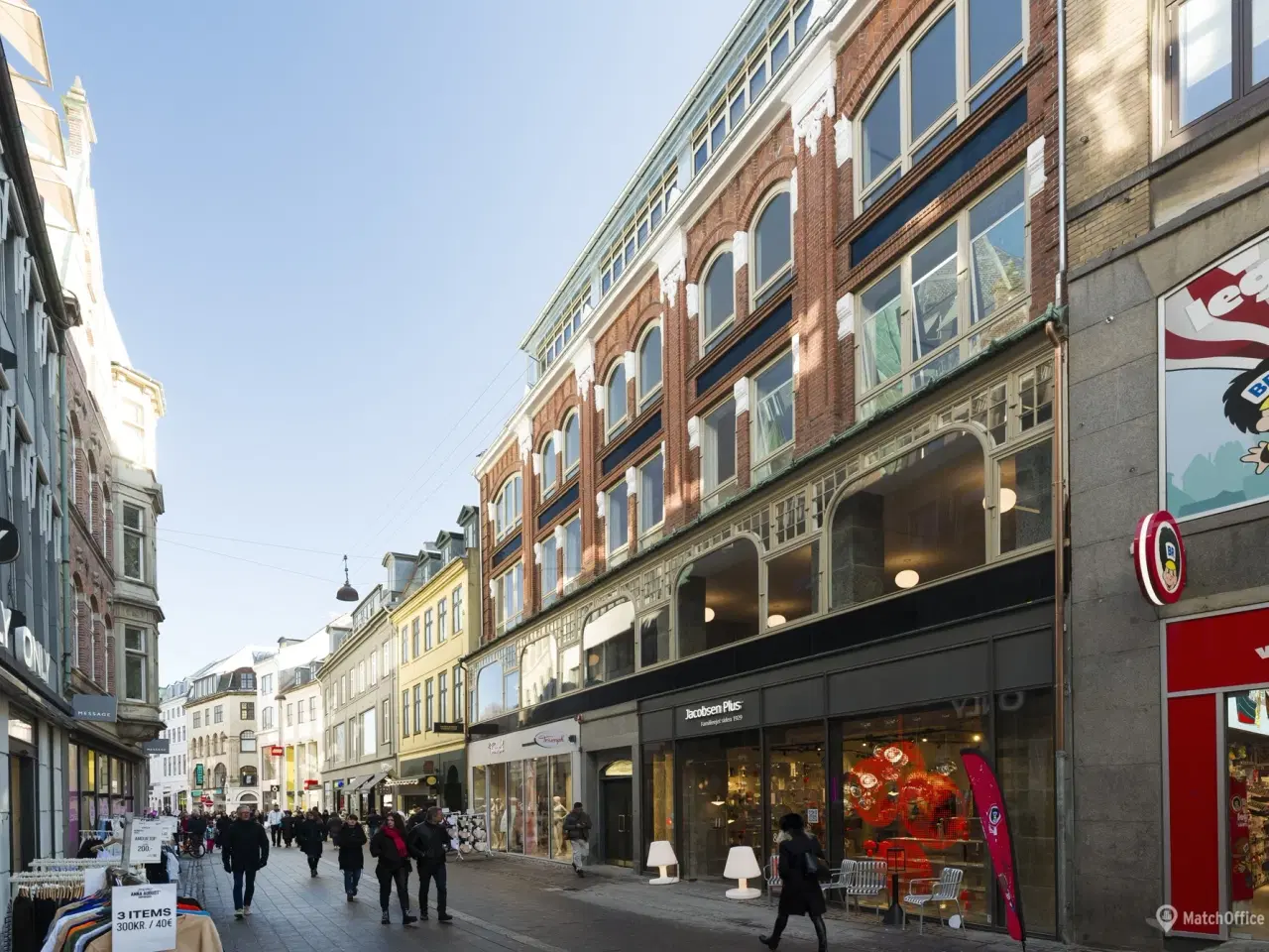 Billede 2 - Indbydende kontorer i stilsikre rammer