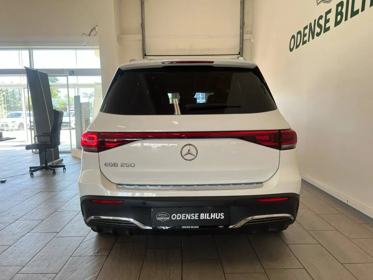 Billede 4 - Mercedes EQB250  AMG Line