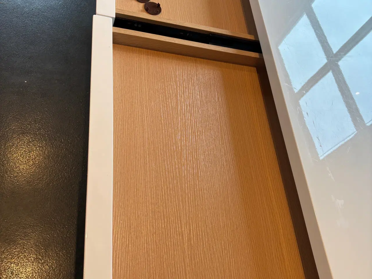 Billede 4 - skrivebord, sminkebord