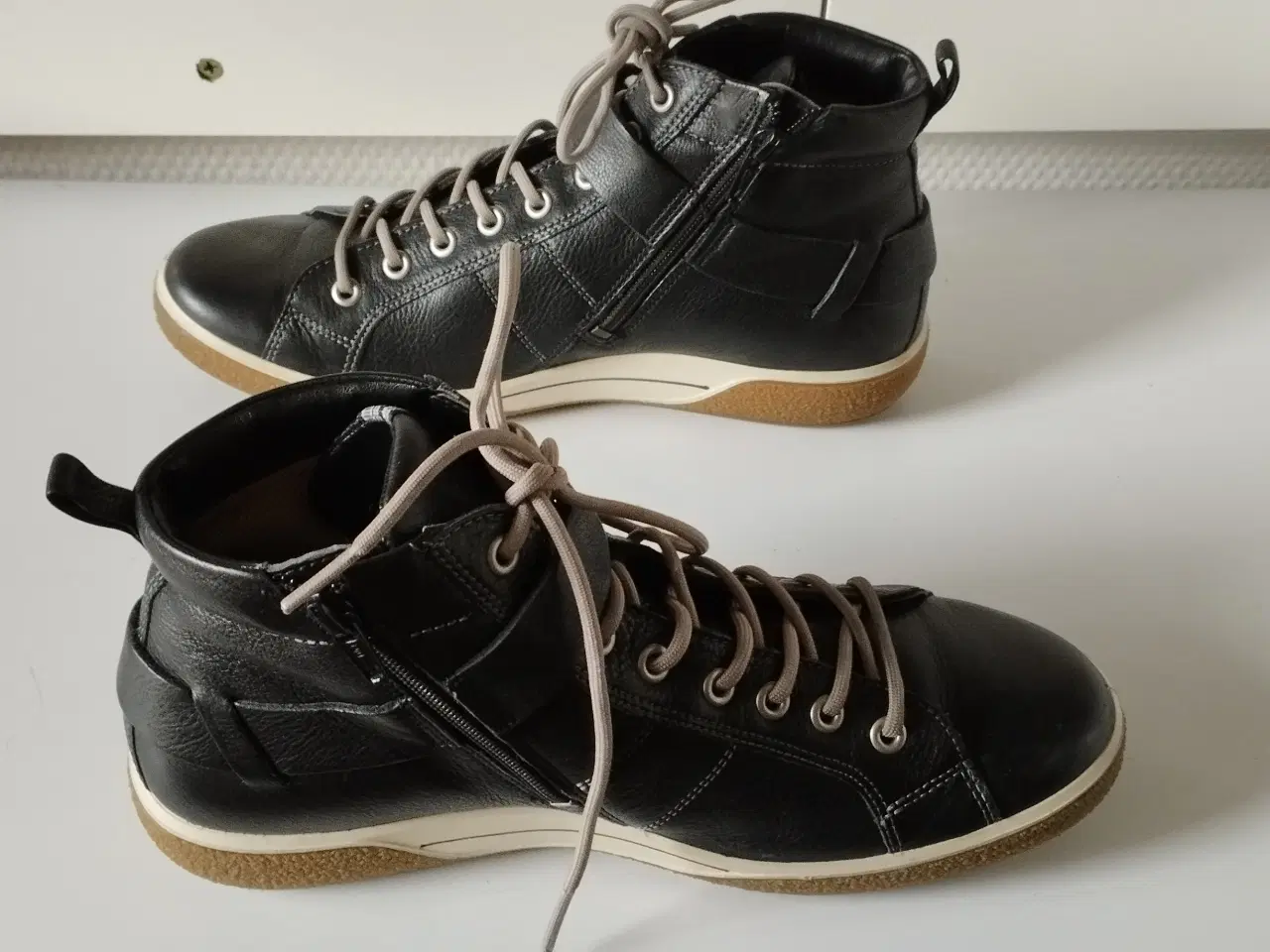 Billede 2 - Sneakers, str. 39, ECCO, sort, læder 
