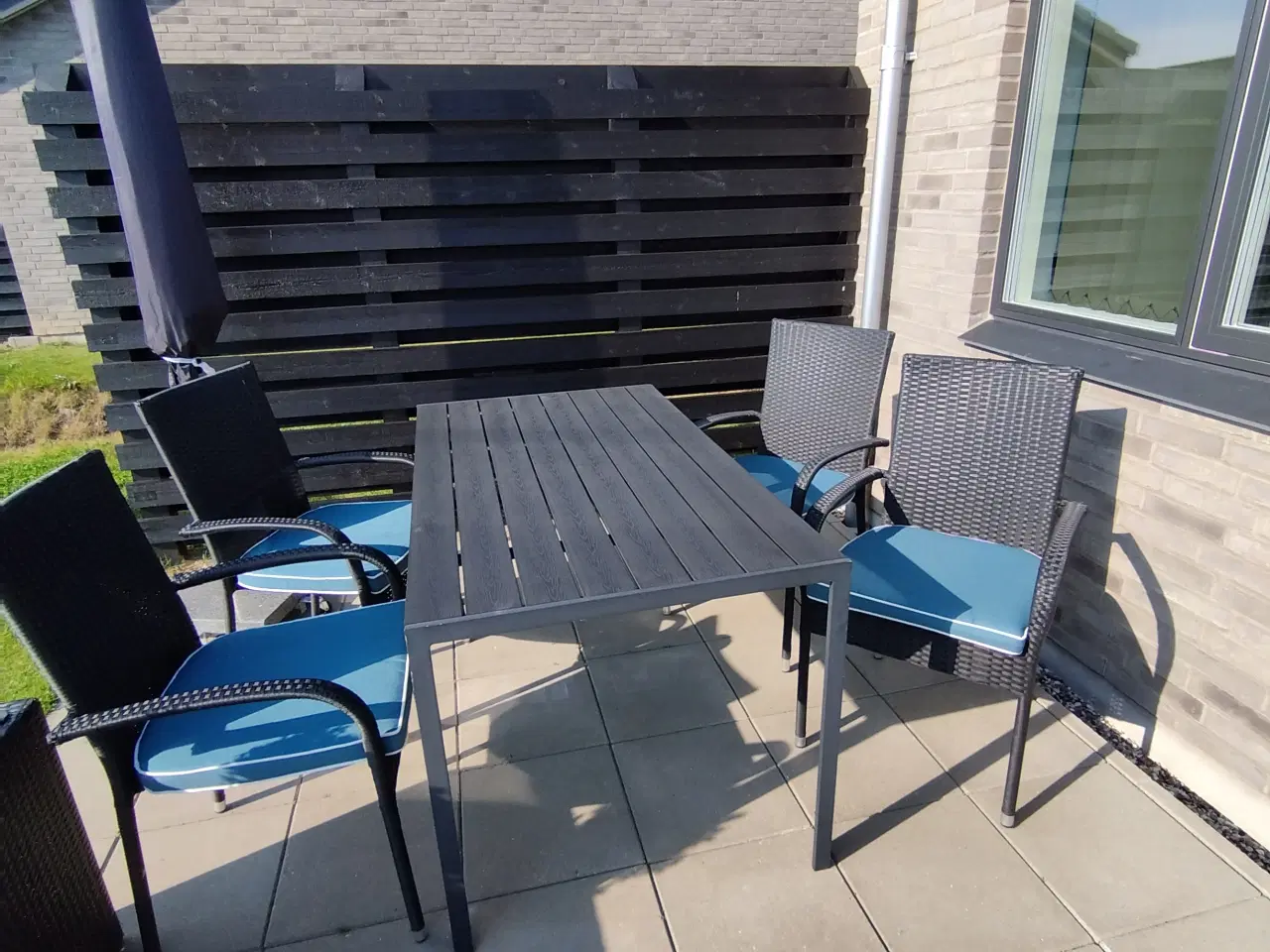 Billede 1 - Havebord + 4 rattan havestole