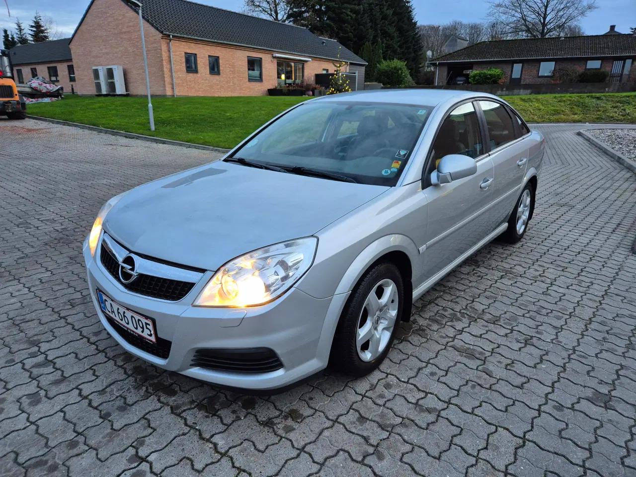 Billede 1 - Opel Vectra 1.8 140hk NYSYNET