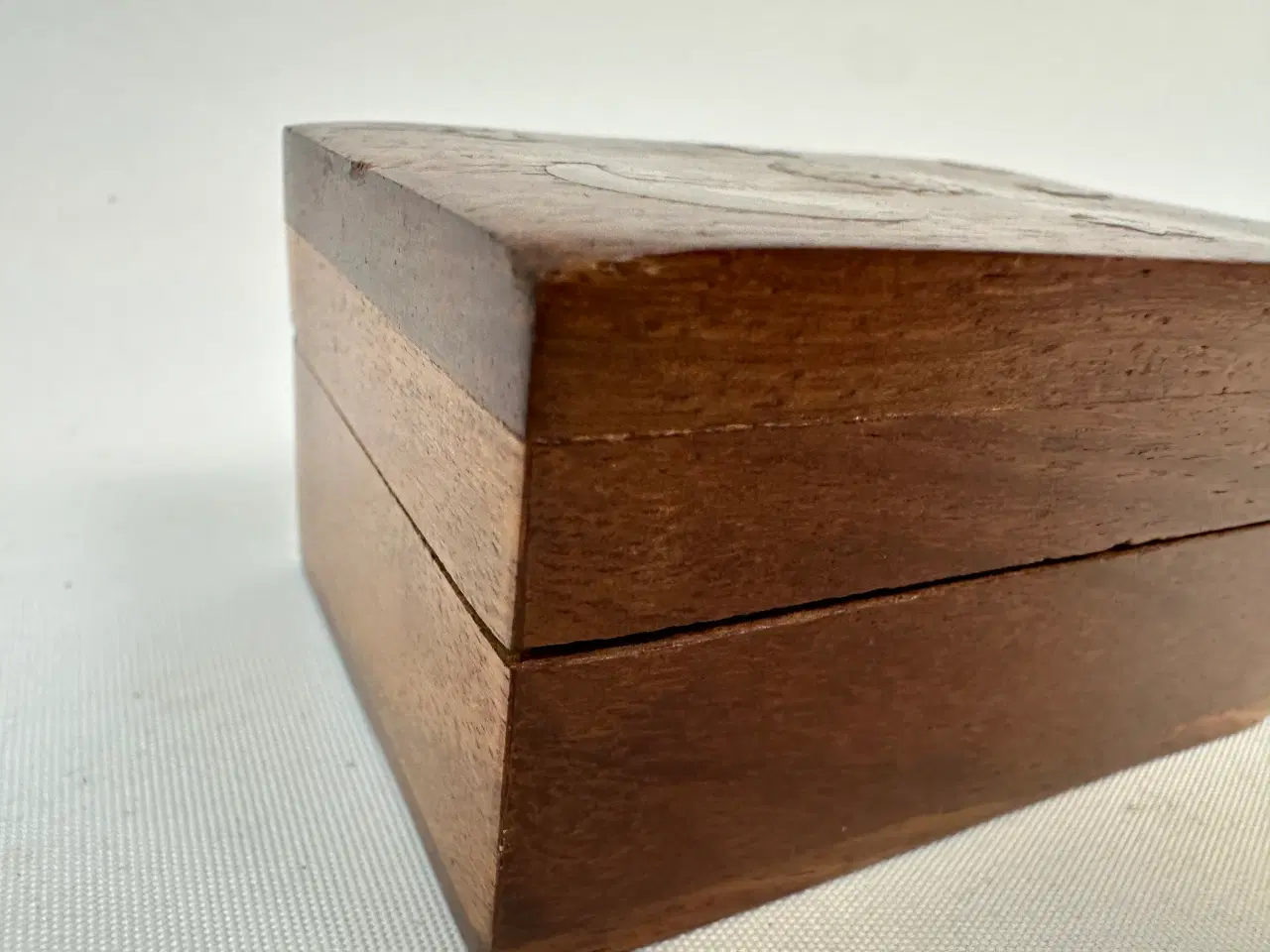 Billede 3 - Retro æske / skrin i træ m. messing 