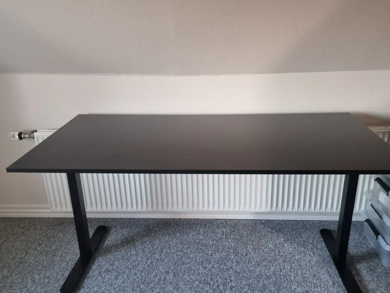 Billede 2 - Skrivebord og stol