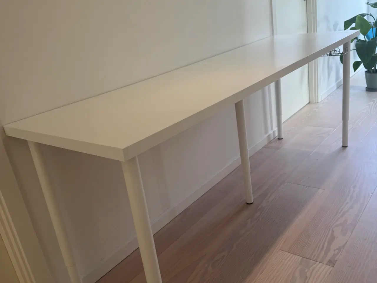 Billede 2 - Ikea skrivebord 20x60 cm