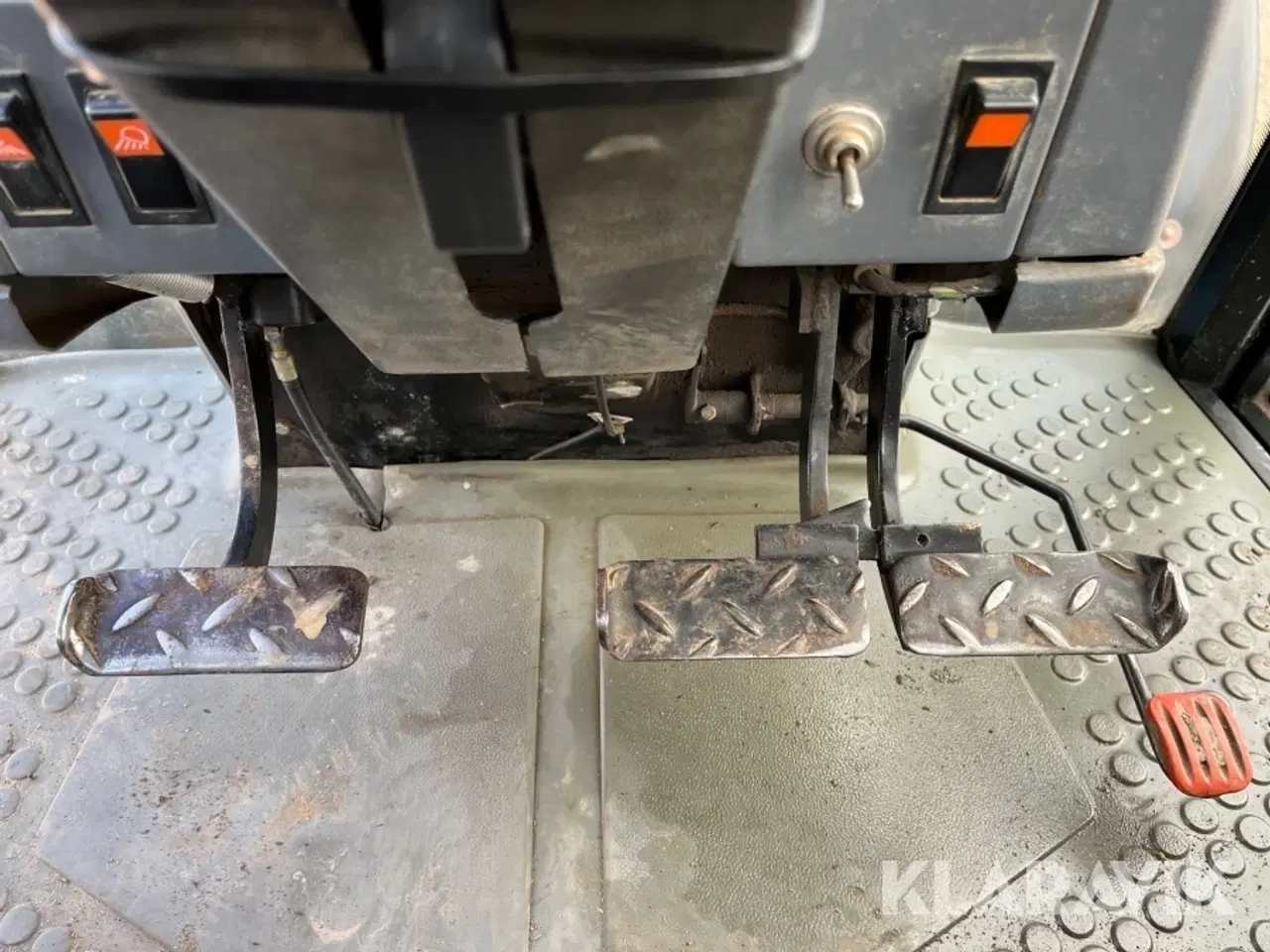 Billede 11 - Traktor Ford 8240
