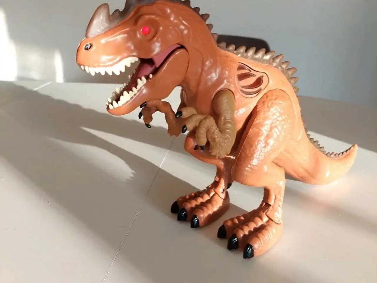 Billede 1 - Interaktiv T-Rex – Går, brøler og lyser! 🦖🔥