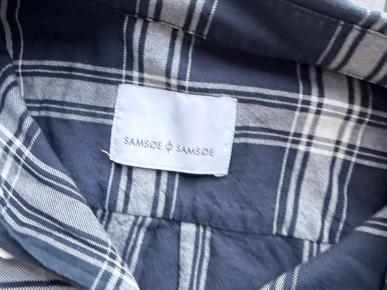 Billede 2 - Samsøe skjorte str. M
