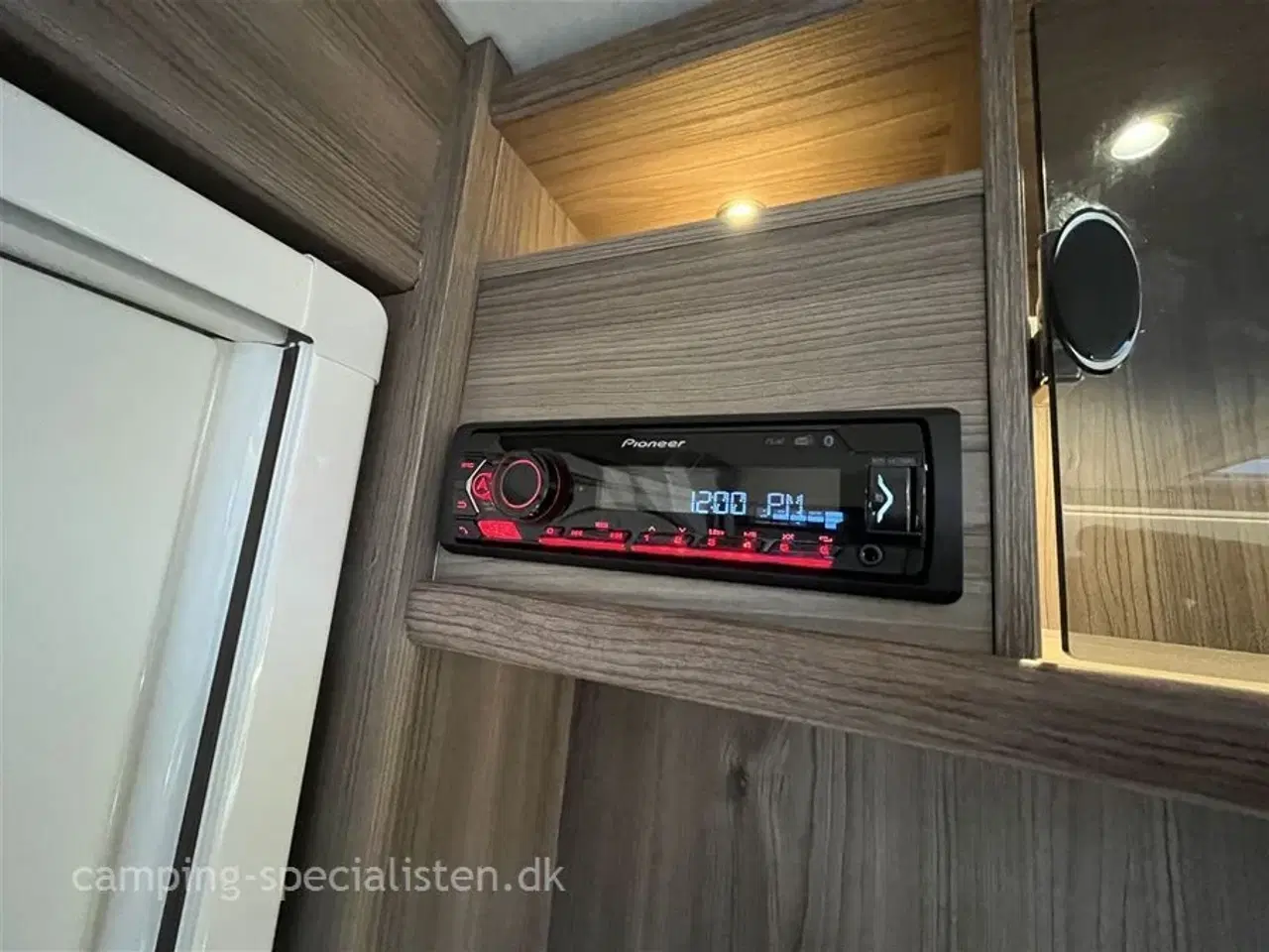 Billede 12 - 2026 - Kabe Smaragd 520 XL KS Premium Line   Kabe Smaragd 520 XL KS PREMIUM LINE model 2026 kan snart ses  hos Camping-Specialisten i Silkeborg