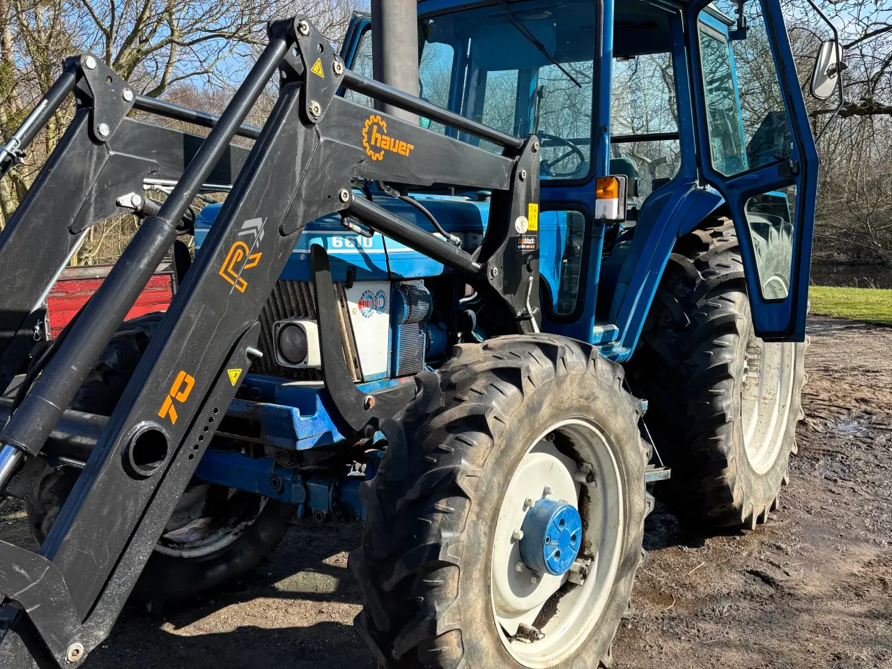 Billede 3 - Ford 6610 med næsten ny frontlæsser