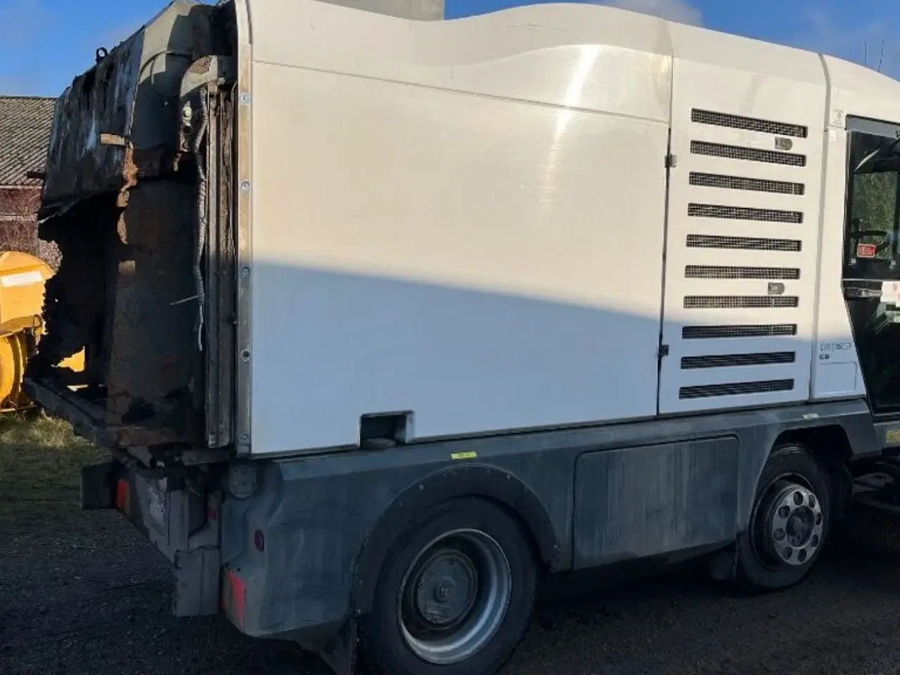 Billede 3 - Ravo E6 Feje - Suge lastbil 3 koste