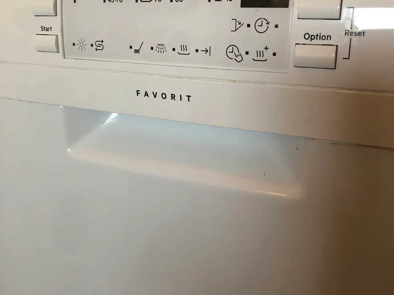 Billede 2 - AEG opvaskemaskine, underbygget