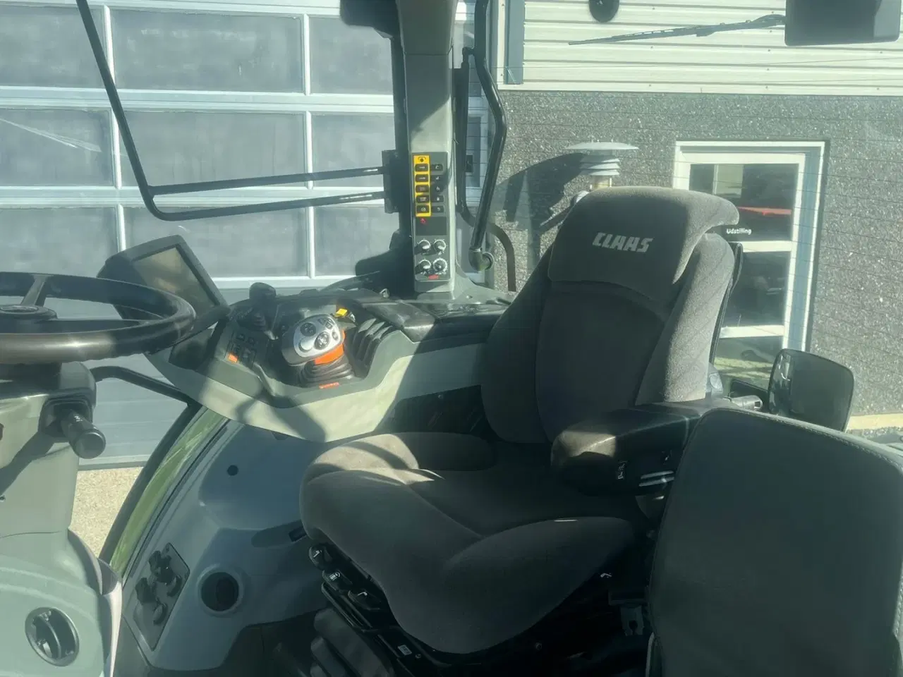 Billede 6 - CLAAS ARION 550 CEBIS Med frontlæsser og frontlift