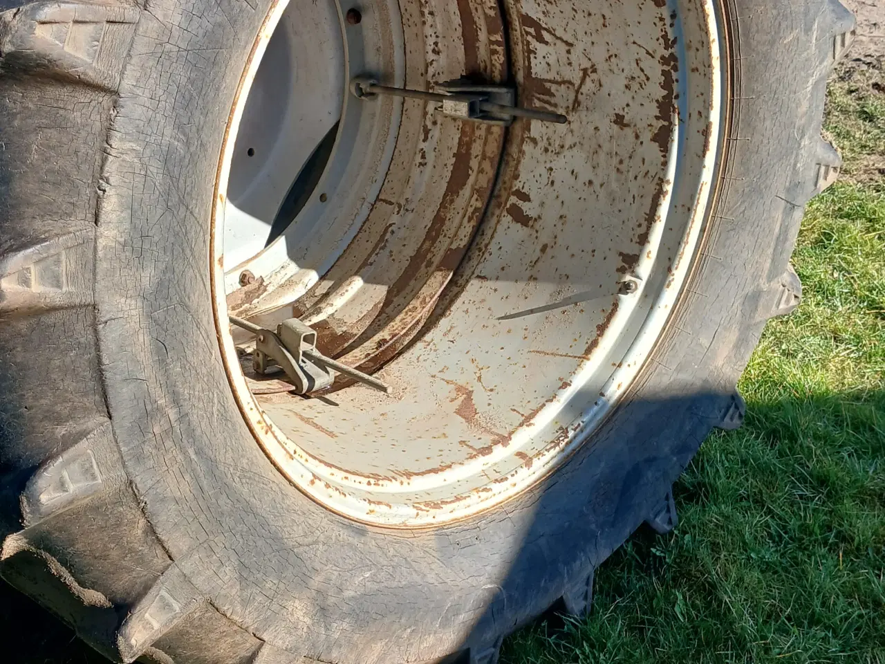 Billede 5 - Tvillinghjul 650-38