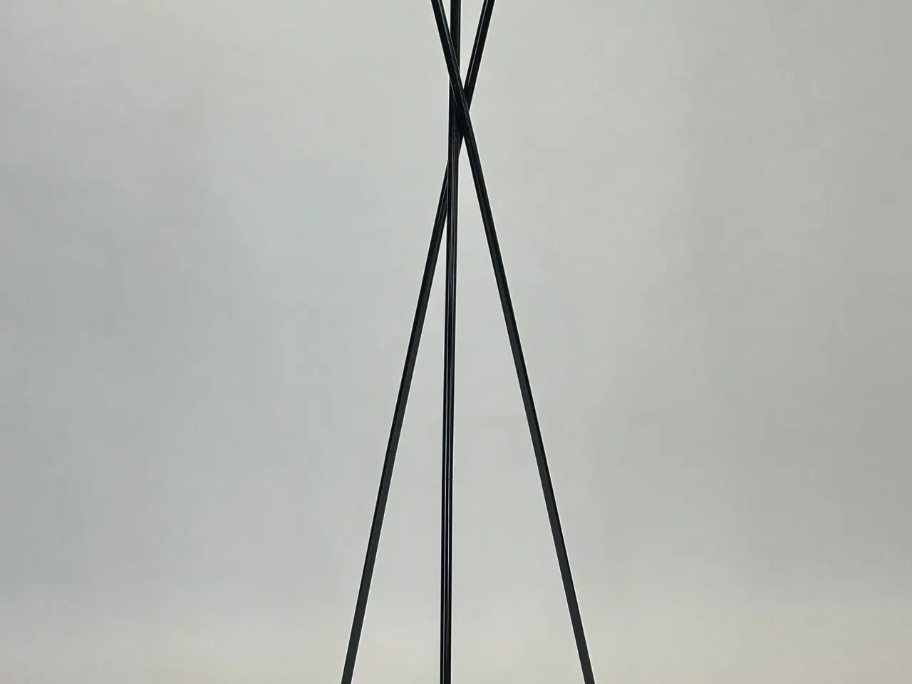 Billede 1 - Elegant Tripod Stumtjener