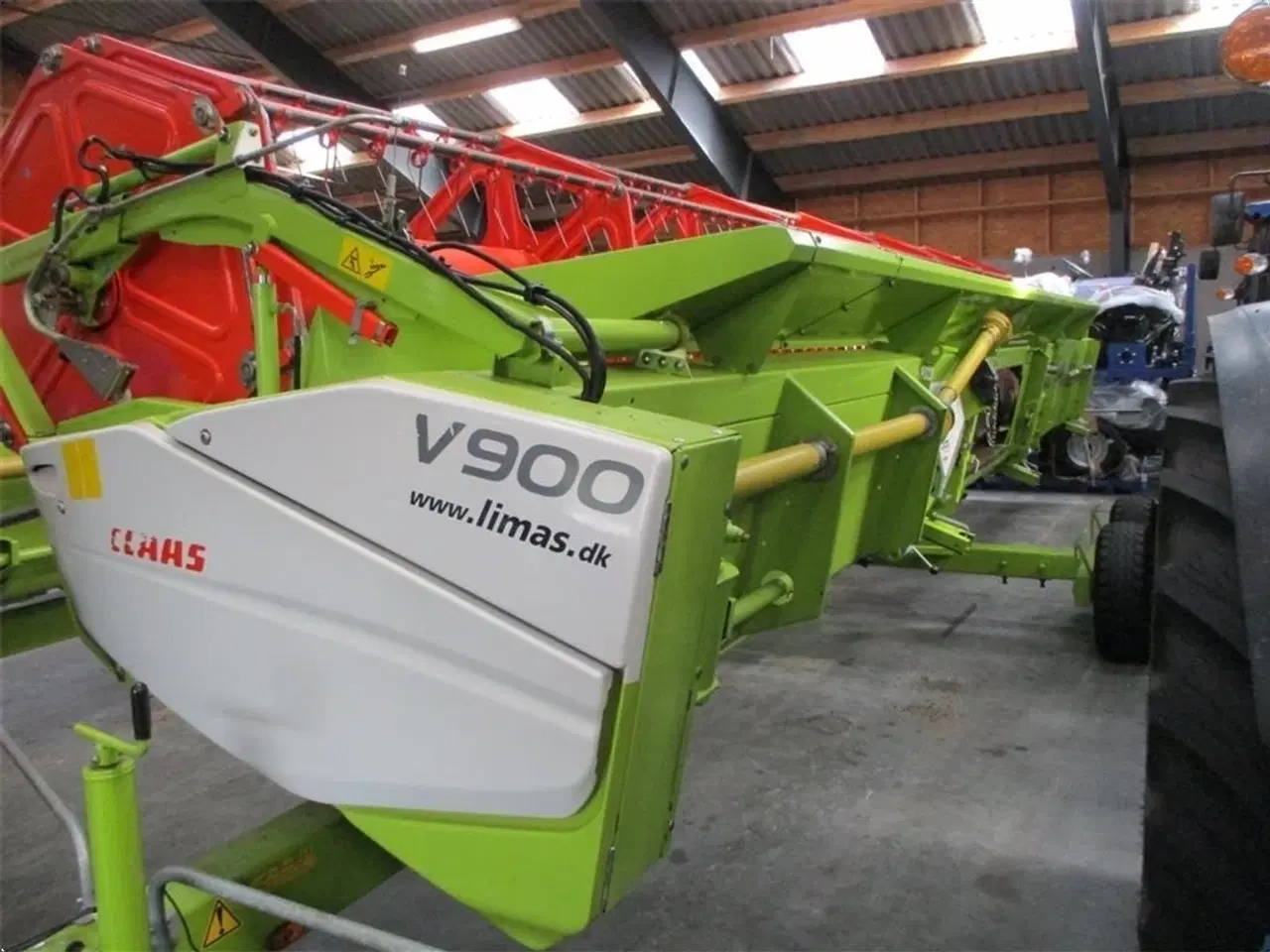 Billede 10 - CLAAS LEXION 750 Gårdmaskine med valgtfrit skærebord V900 eller V1200