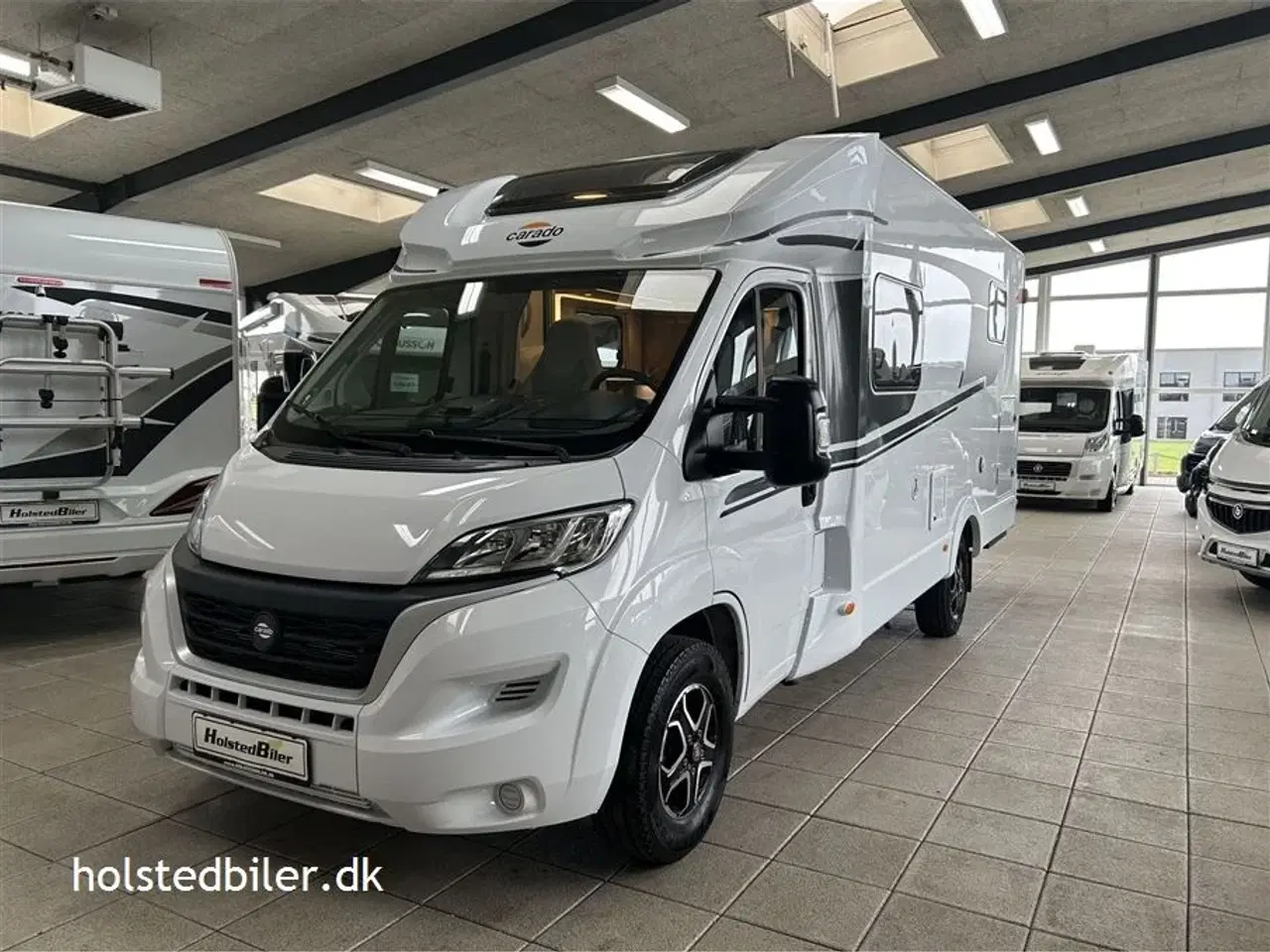 Billede 2 - 2023 - Carado T 337 Emotion   KM KUN 22000 og 9 trins automatgear.