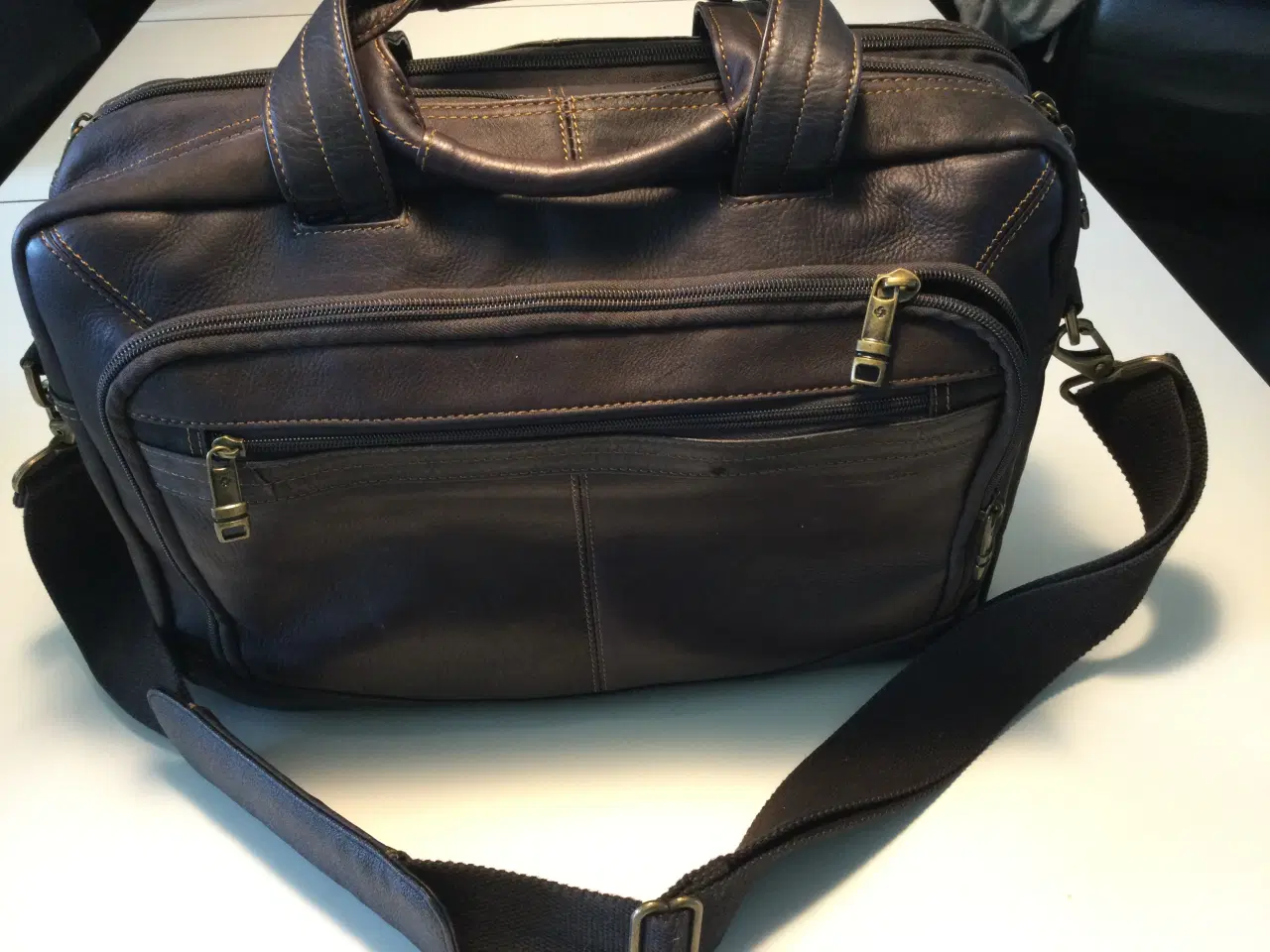 Billede 1 - Computertaske, brun skind, samsonite