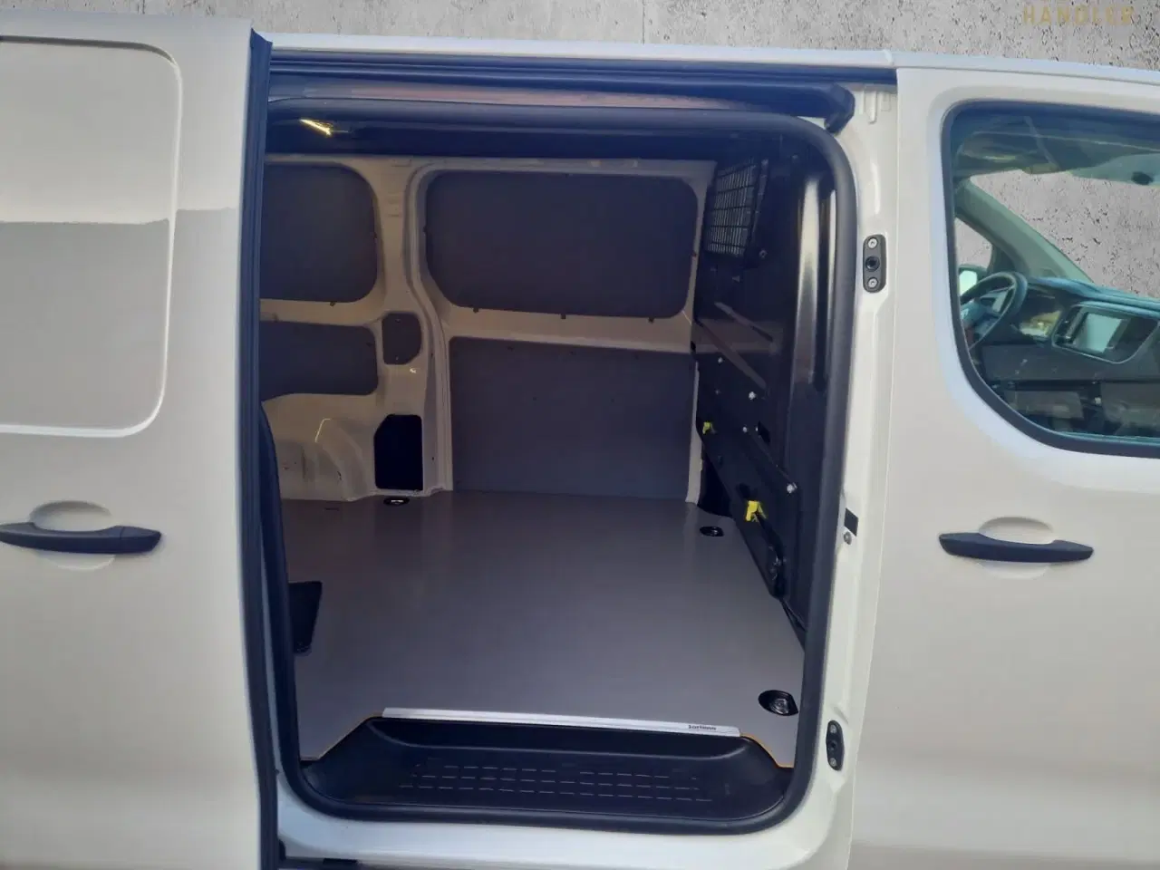 Billede 9 - Citroën Jumpy 2,0 BlueHDi 122 L2 FleetLine
