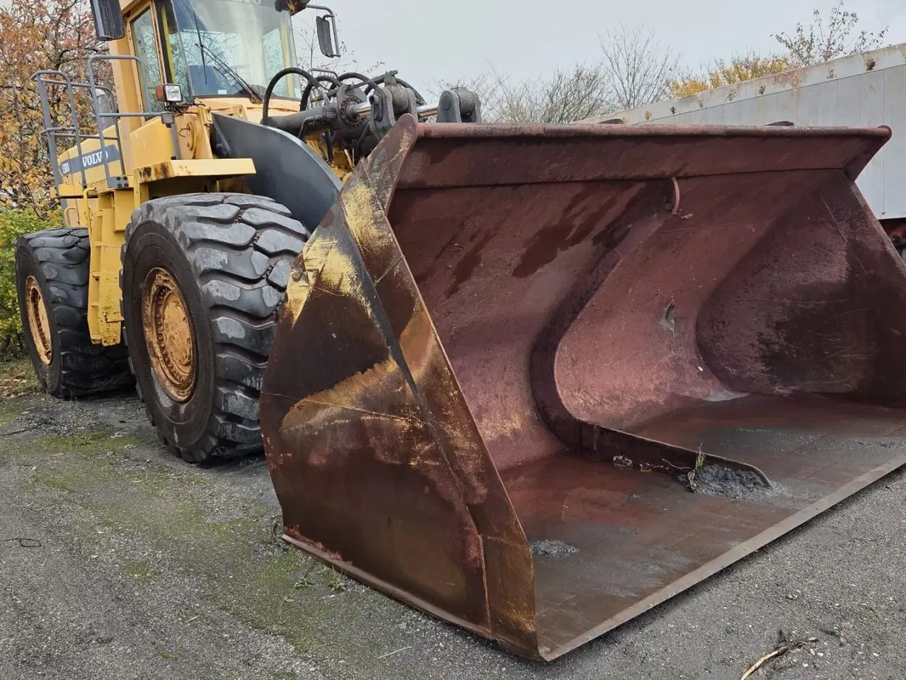 Billede 3 - Volvo L330D Stor ged med 16L motor med 496hk, skovl og centralsmørring.