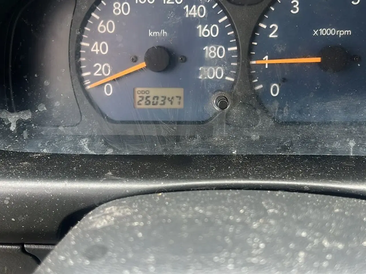 Billede 1 - Næsten nysynet bil sælges