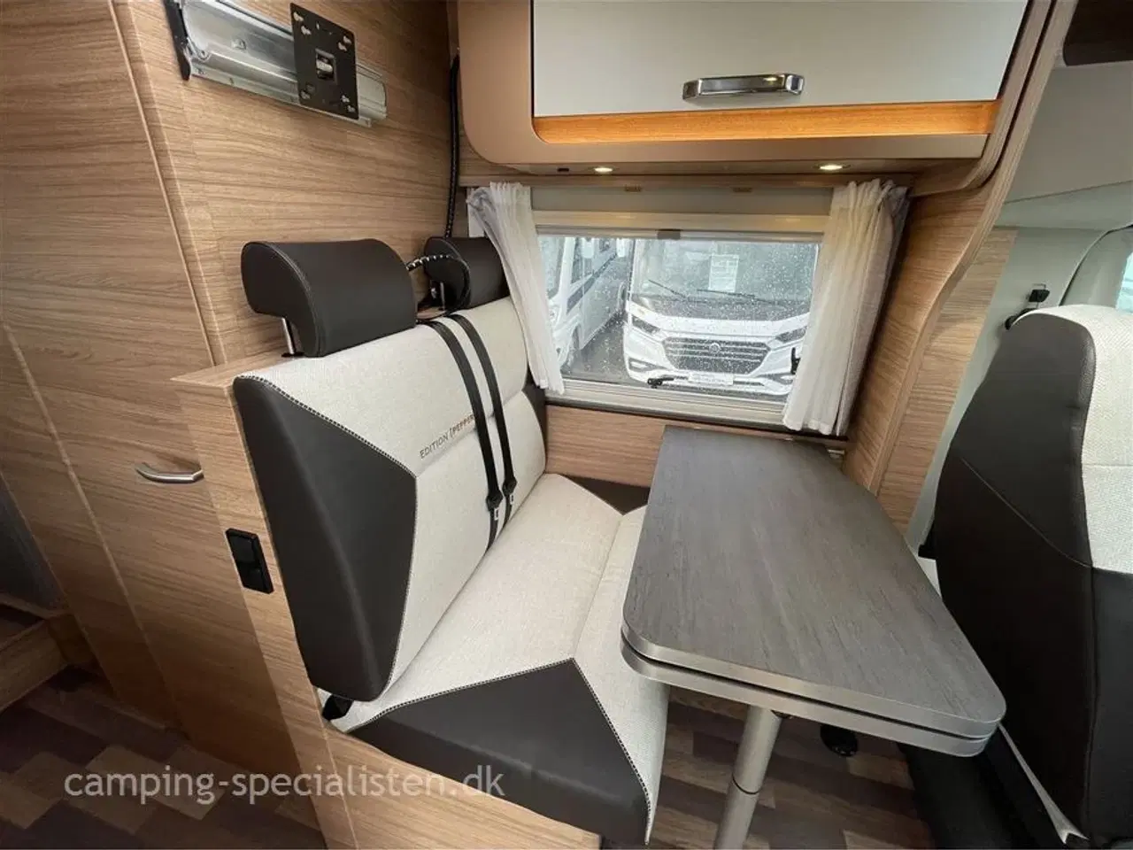 Billede 5 - 2025 - Weinsberg CaraCompact 600 MEG   Så god som ny - med masser af udstyr - Weinsberg Pepper 600 MEG 2025 - Kan nu opleves hos Camping-Specialisten i Silkeborg