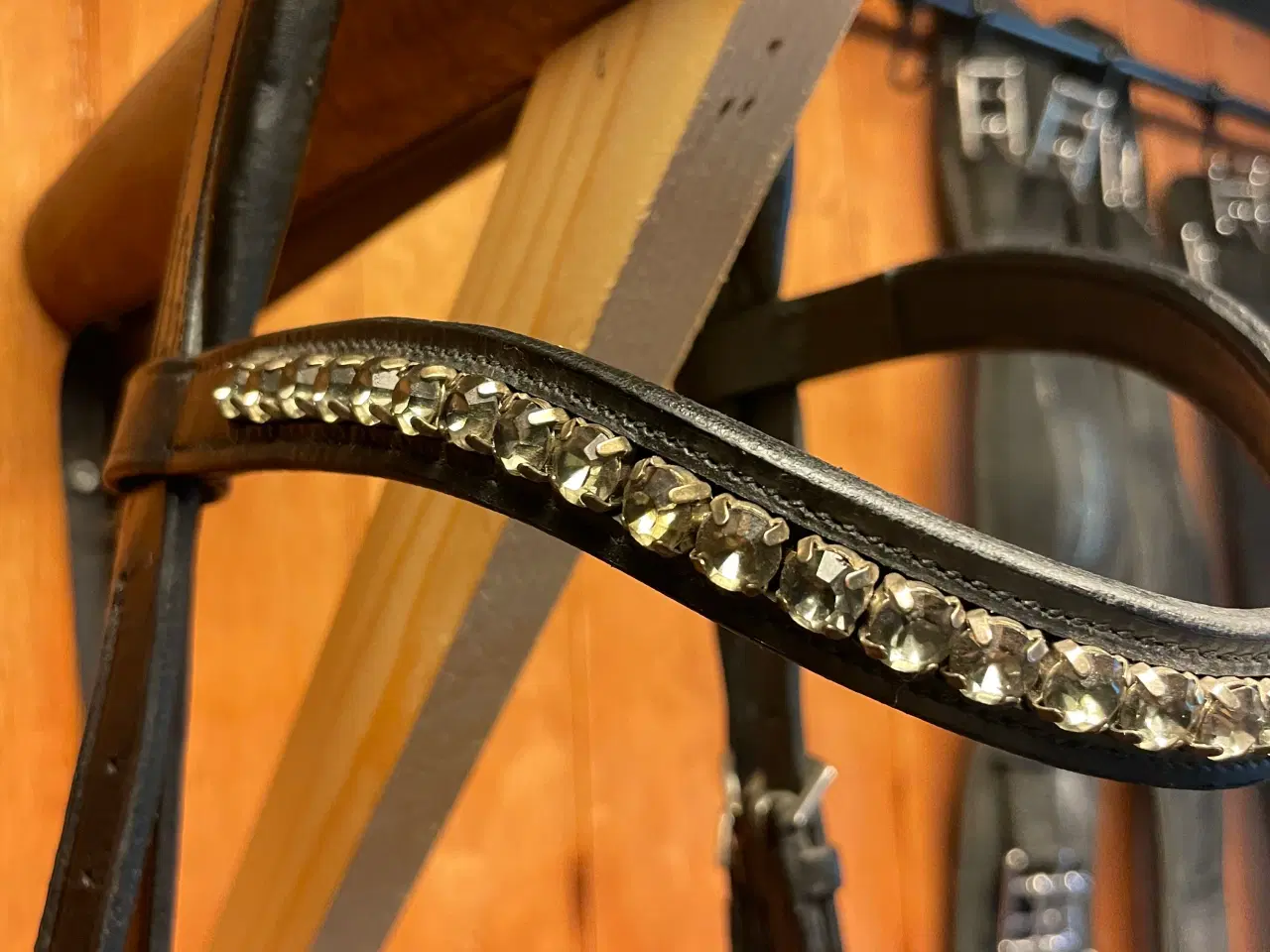 Billede 2 - Sort ANKY trense i str full