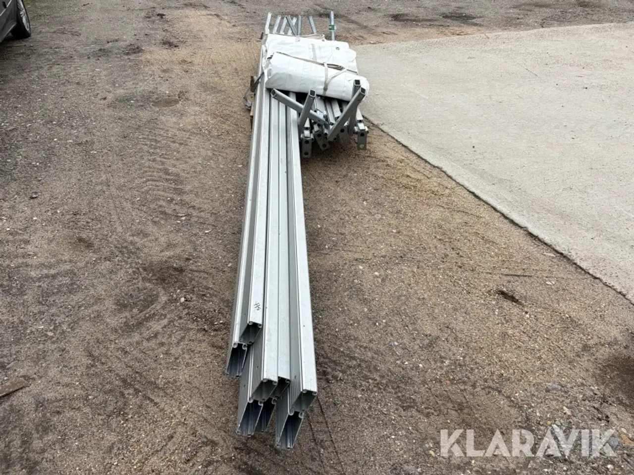 Billede 7 - Telt - 9x9m - ekstra stormsikret -4 slidset stænger