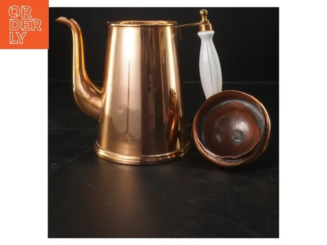 Billede 1 - Kobber kaffekande med porcelænshåndtag (str.  24x13 cm)