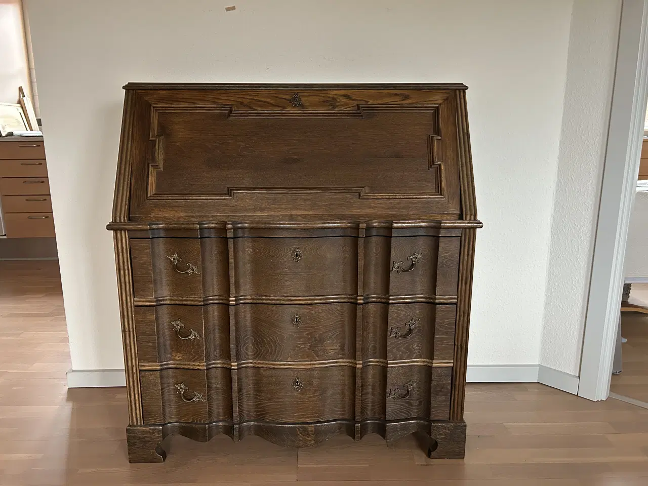 Billede 1 - Chatol i mørkt træ