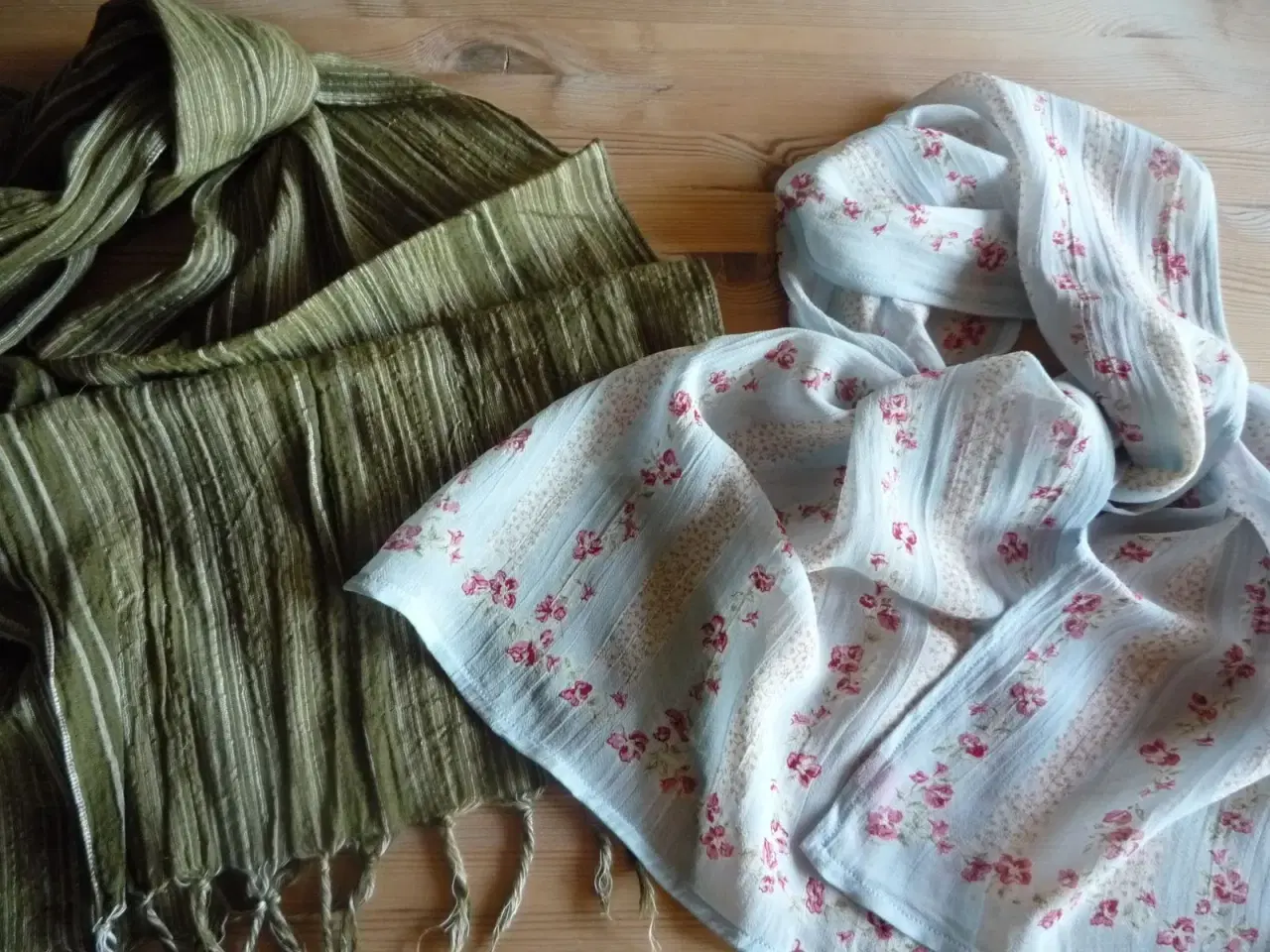 Billede 2 - 6 flotte lange tørklæder