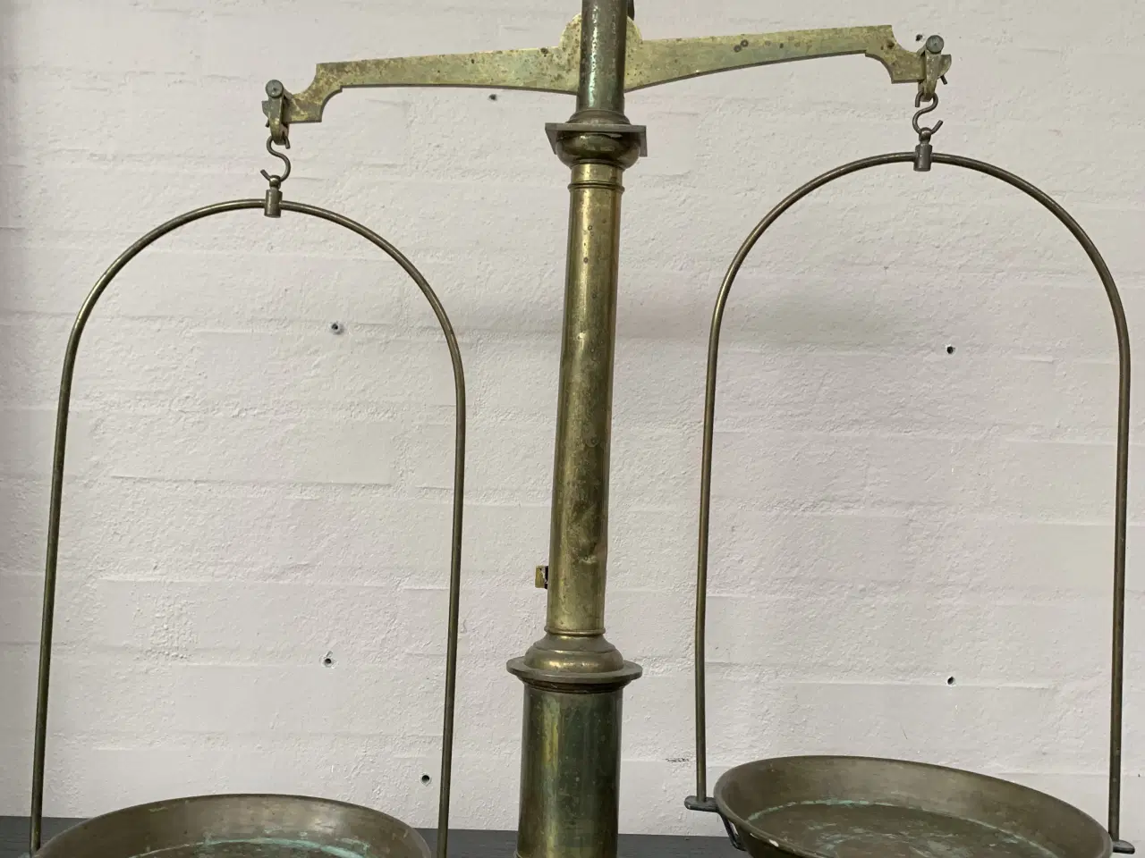 Billede 1 - Flot ældre apotekervægt 