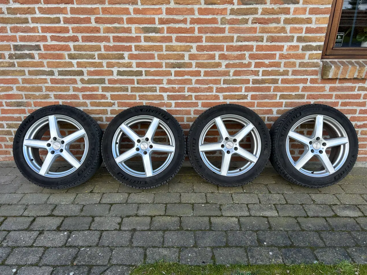 Billede 1 - NY PRIS -18” vinteralu Michelin Alpin til ex Cupra