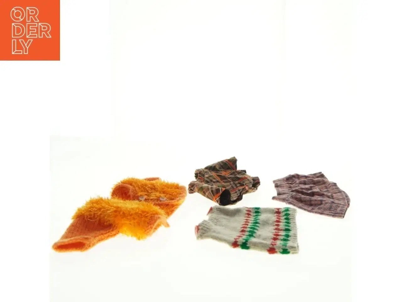 Billede 4 - Dukketøj assorteret (str. 15 x 17 cm og 14 x 14 cm)