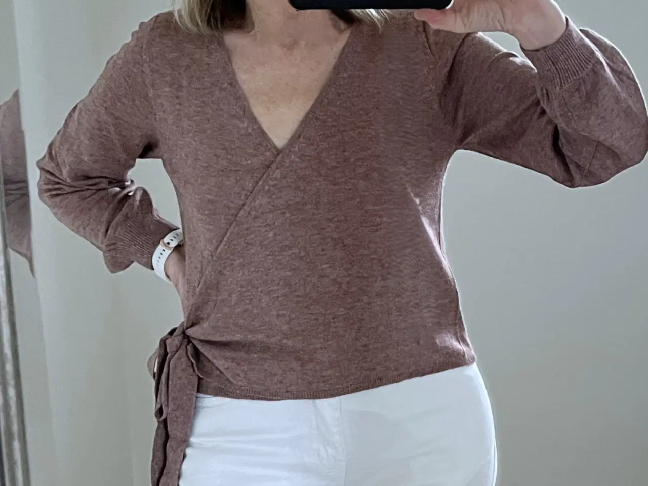 Billede 1 - Bluse, Sweater, Cardigan, Slåombluse, str. 36, 