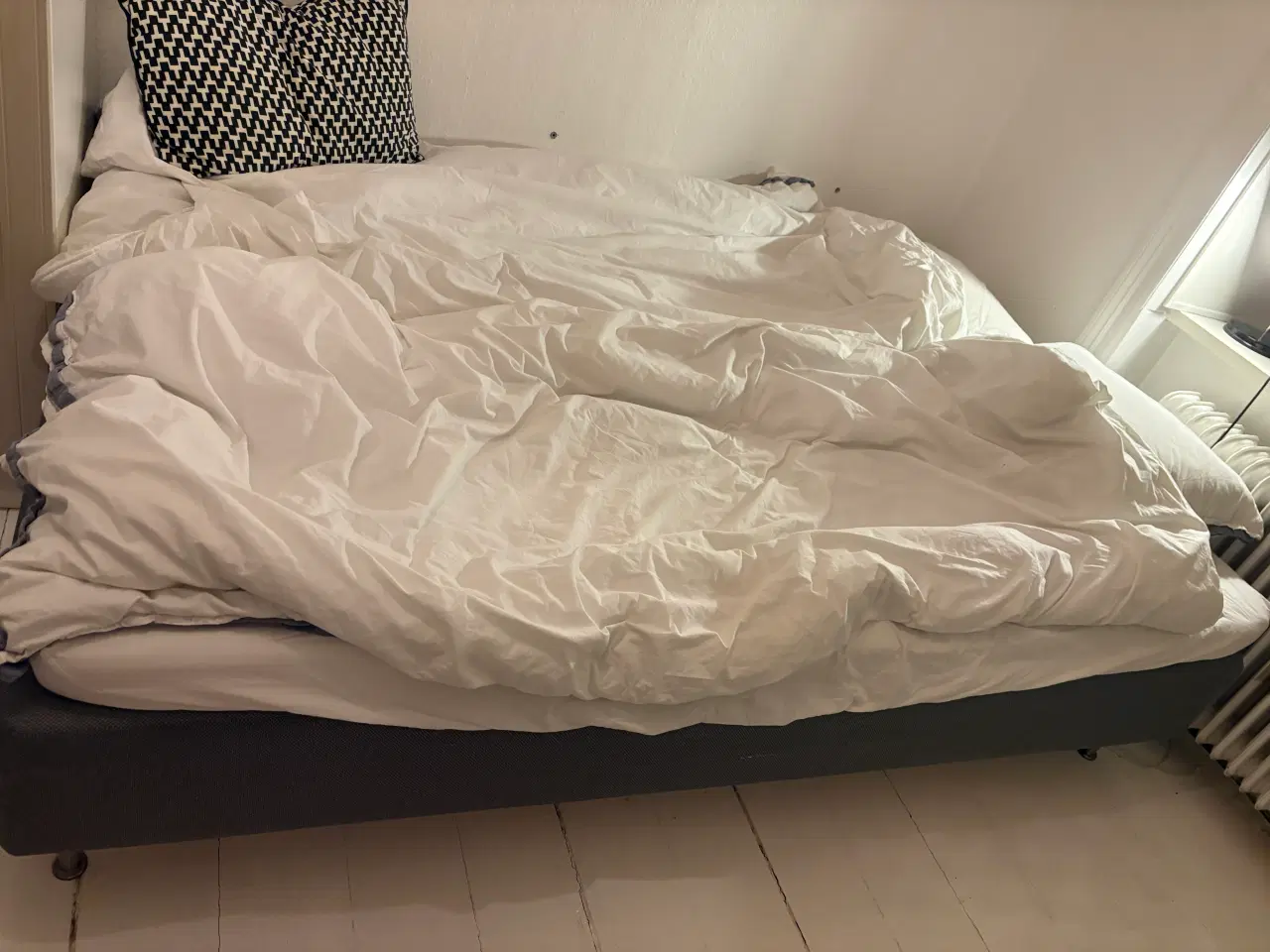 Billede 1 - Seng 200x140