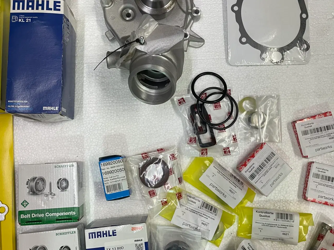 Billede 2 - Stort Tandrems kit til Porsche 924S/944 