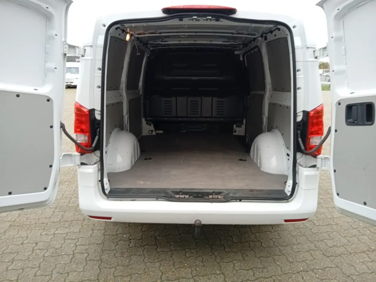 Billede 9 - Mercedes Vito 114 2,0 CDi Kassevogn aut. L RWD