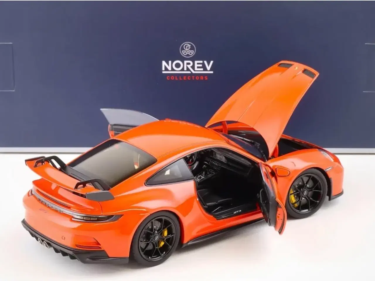 Billede 4 - 1:18 Porsche 911(992)GT3 Coupe 2021