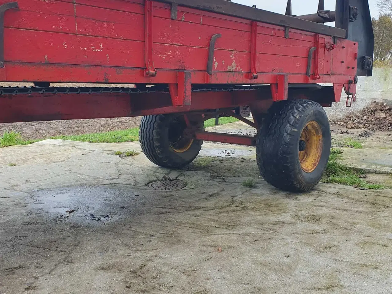 Billede 3 - Tim vogn 5,5t med møgspreder