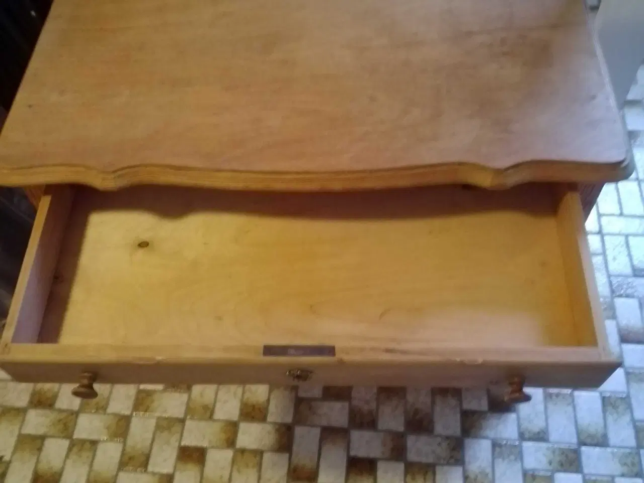 Billede 2 - Kommode i fin stand