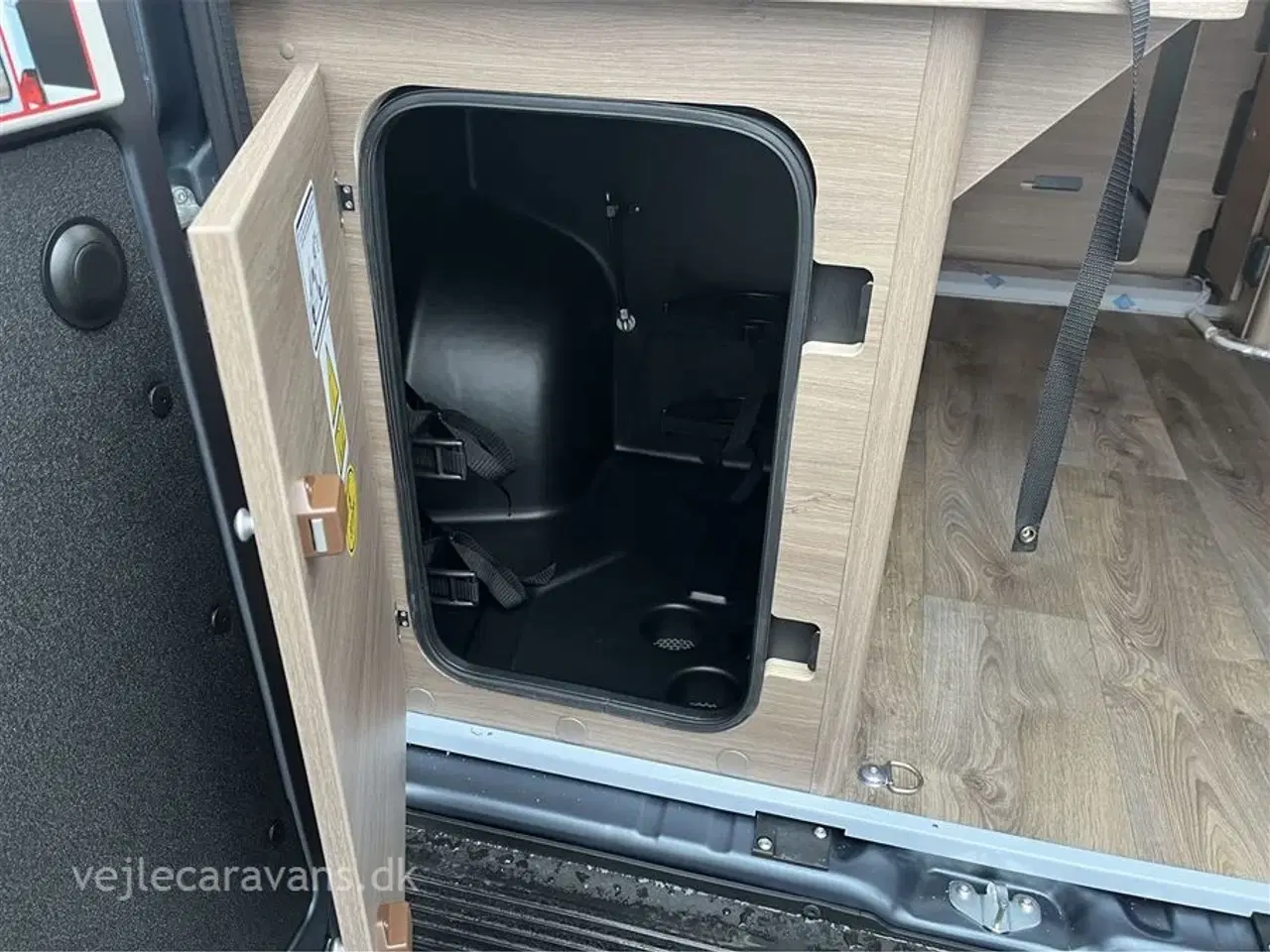 Billede 14 - 2026 - Carado CV640 PRO+