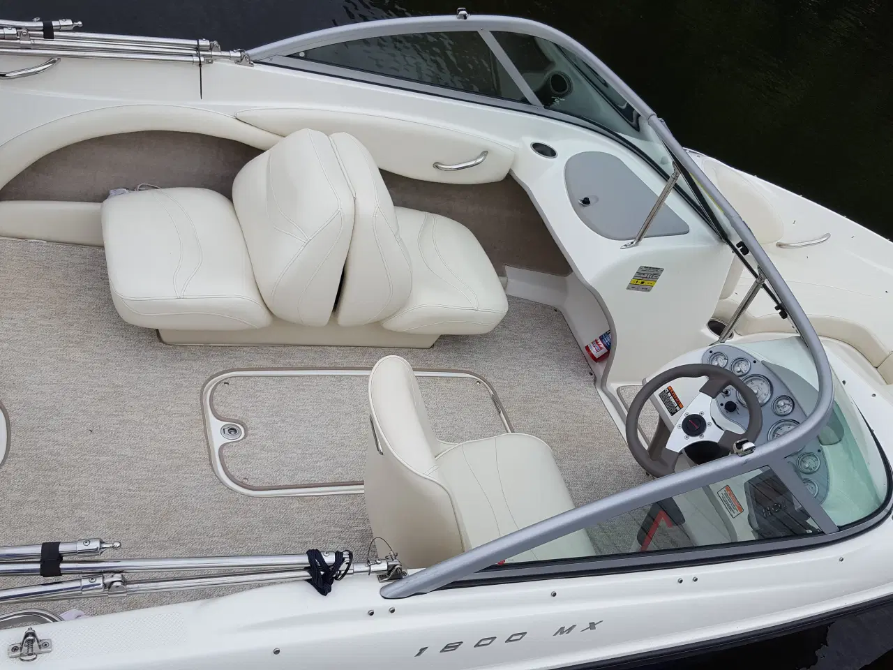 Billede 3 - Yderst velholdt Maxum 1800MX speedbåd sælges
