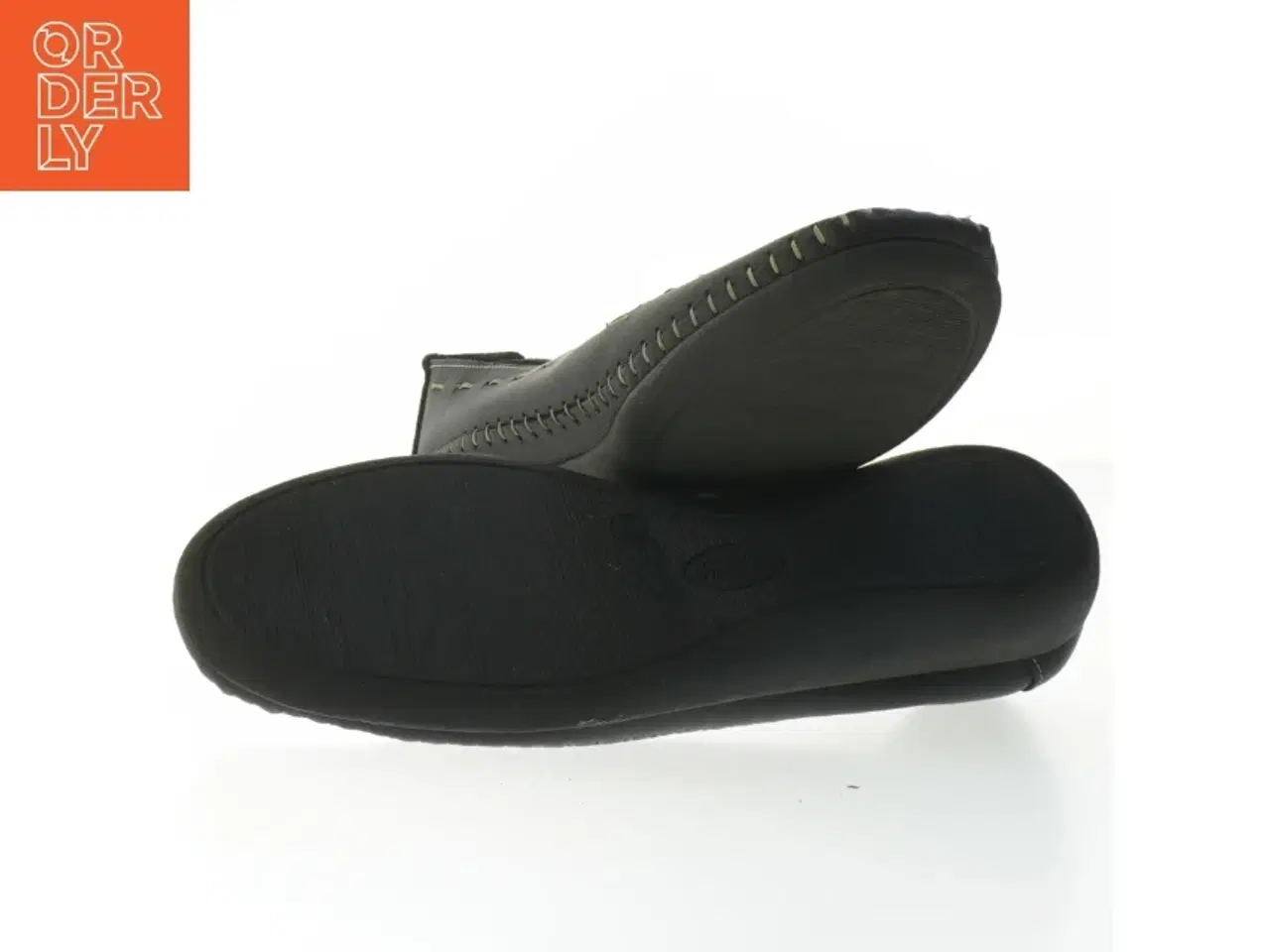 Billede 4 - Dame lædersko med stikninger i størrelse 37 fra Vainer (str. 37 )