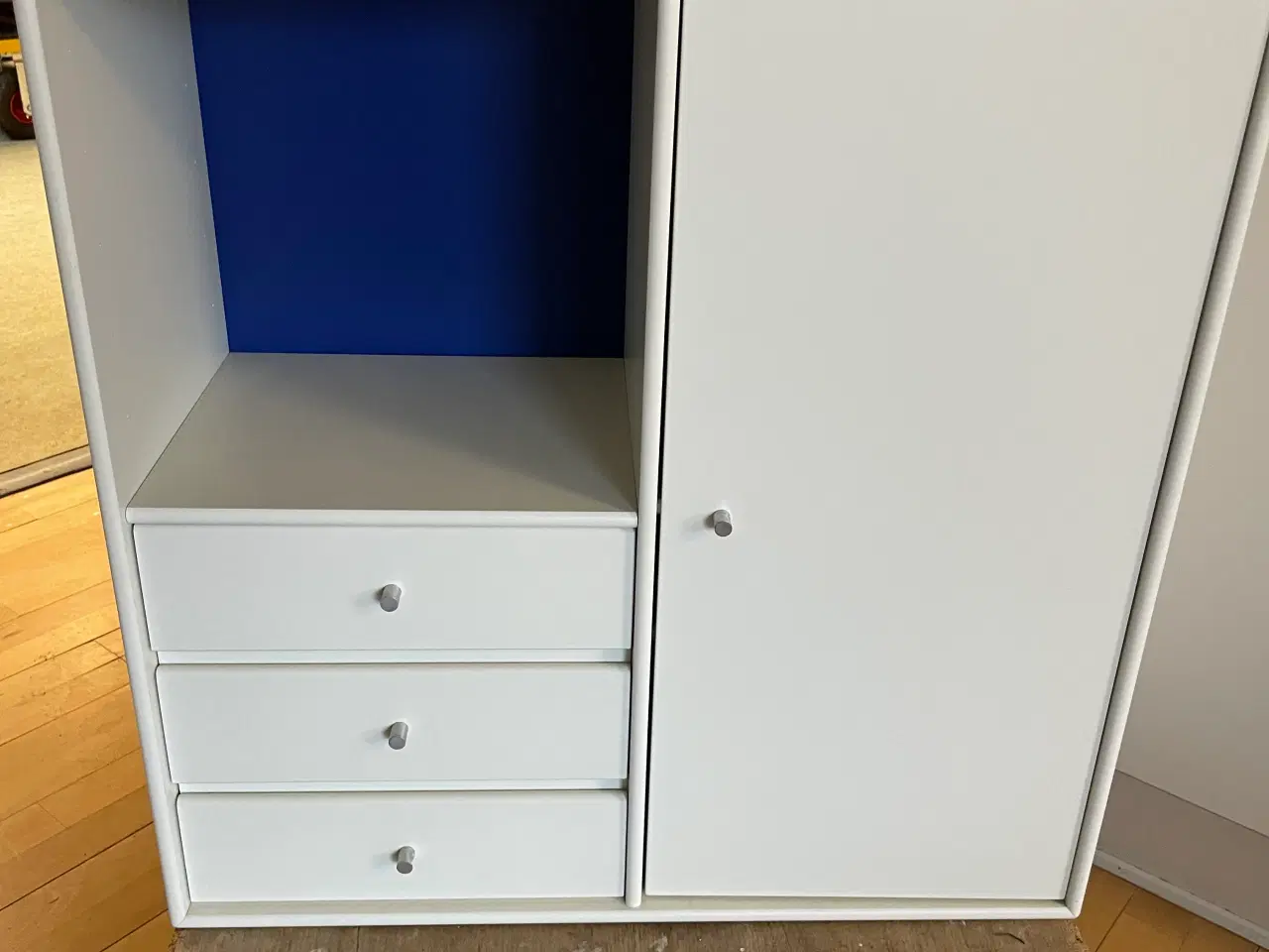 Billede 4 - Montana reoler bogkasser 