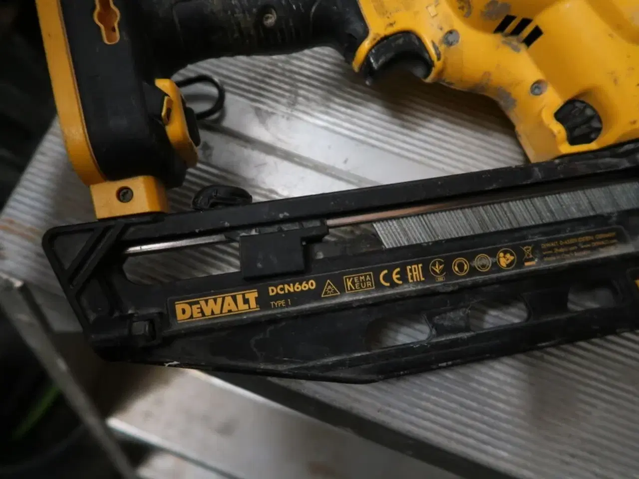 Billede 2 - Akku dykkerpistol DEWALT DCN660