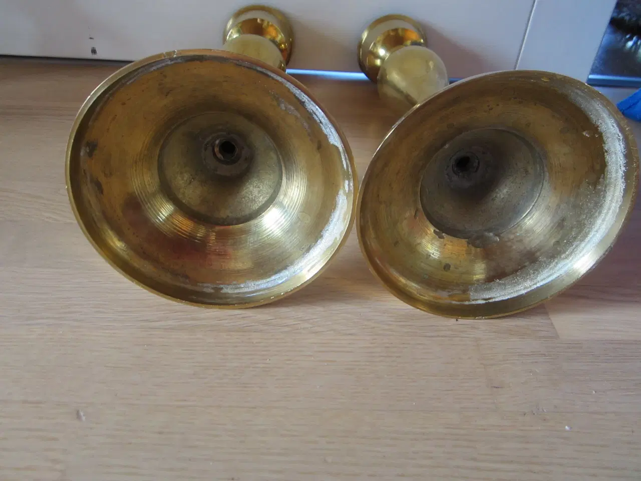 Billede 2 - 2 flotte messing lysestager vejer ca 1 kg pr stk, 