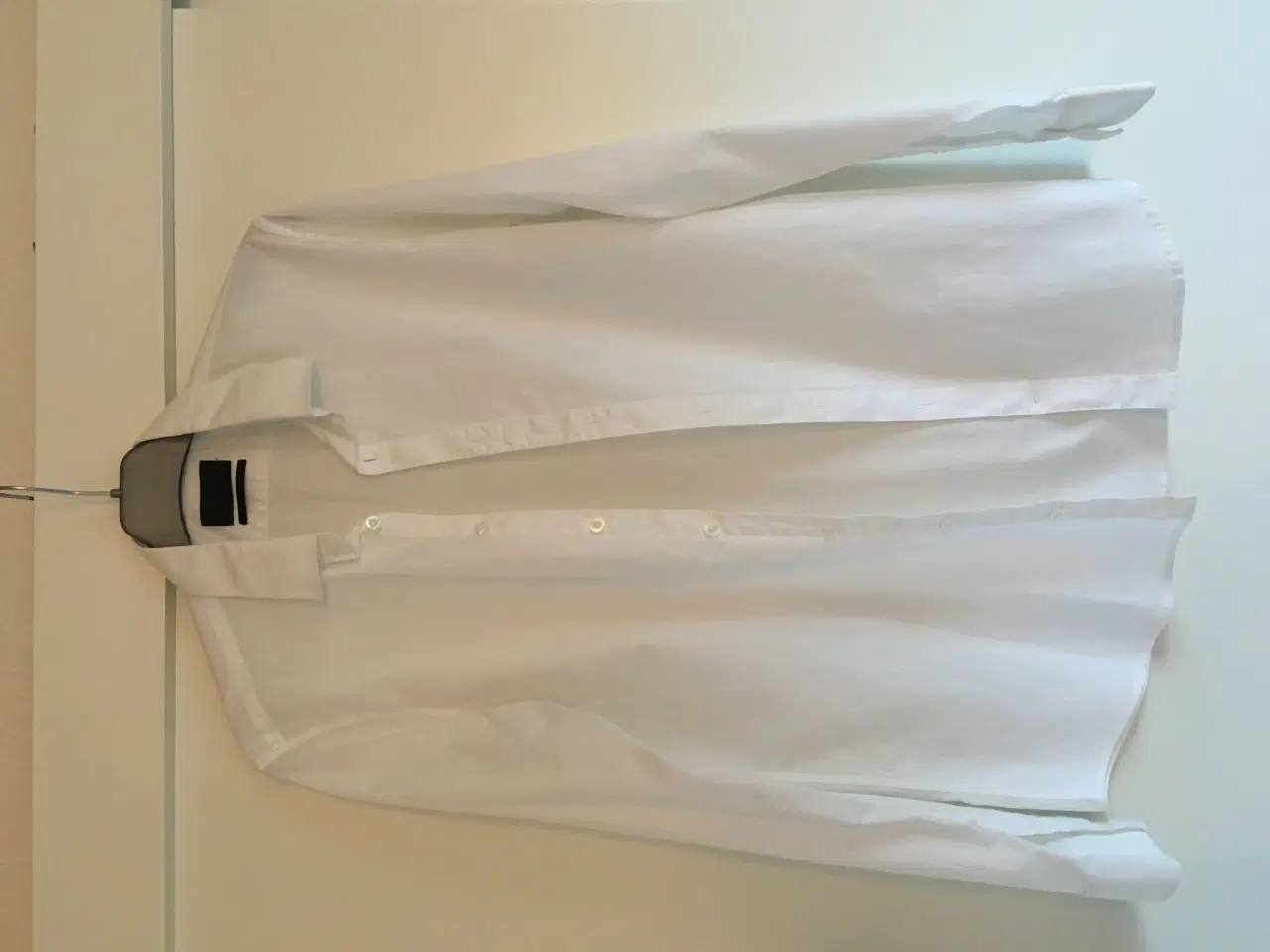 Billede 1 - Hvid skjorte (til konfirmation)