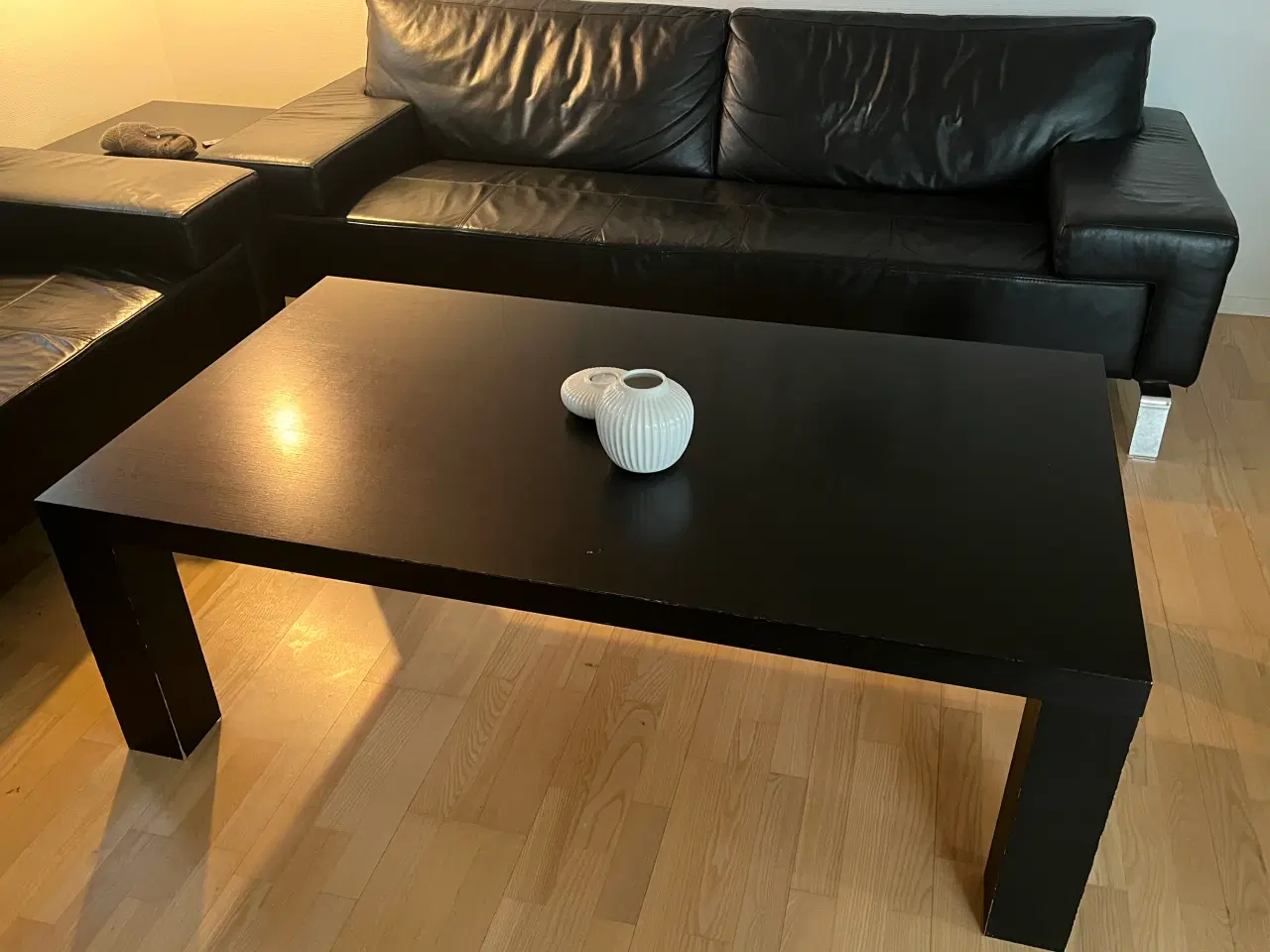 Billede 3 - Læder sofa gruppe med sofa bord